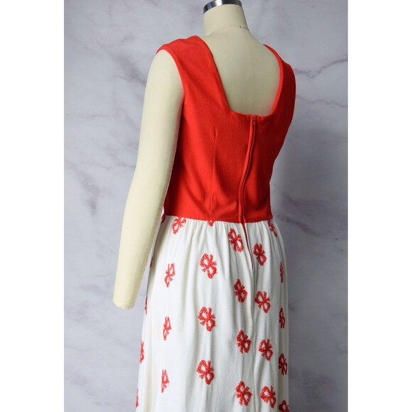 1960s Maxi Dress Size Medium 60s Red and White Gown Embroidered Bows Dress - Picture 6 of 10